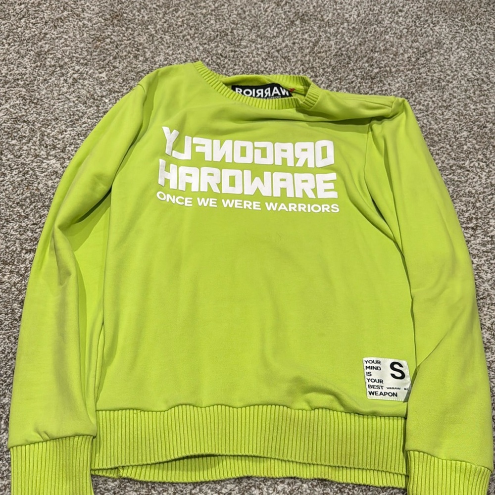 Sweatshirt
